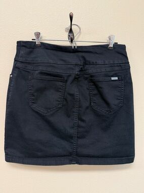 Style & Co Black Pull on Jean Skort SzM